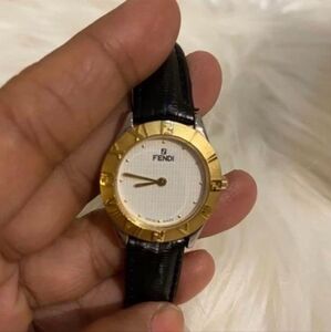 Fendi 2000G watch